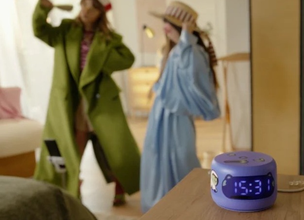 «Яндекс» выпустил обновлённую умную колонку «Станция Лайт 2» — теперь с экраном