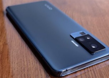 Обзор Vivo X50 Pro — смартфона с пятикратным зумом и суперстабилизацией камеры